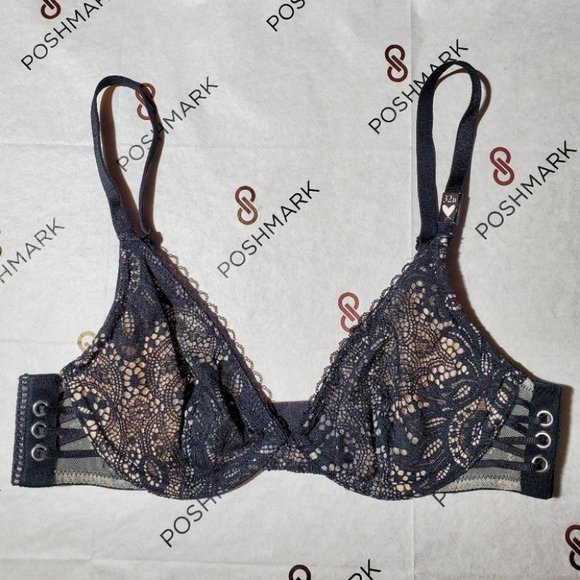 Victoria's Secret Other - VS Very Sexy plunge bra. 32B NWT